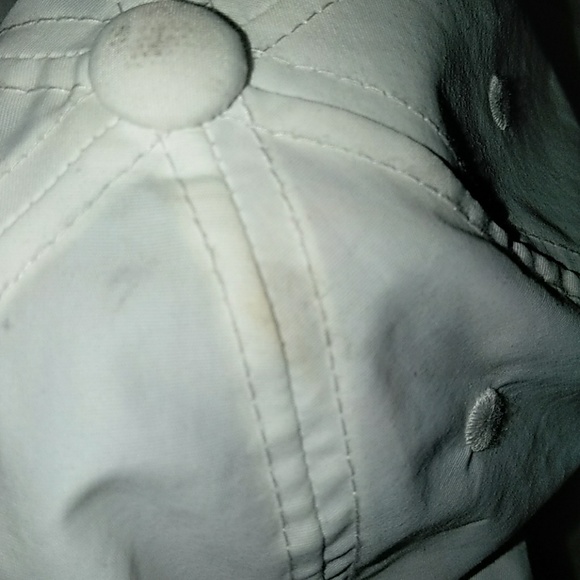 White Adidas hat - Picture 4 of 4